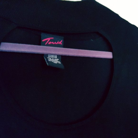 WOMEN'S TORRID Sweater Sz 4 26 4X Black - Picture 8 of 9